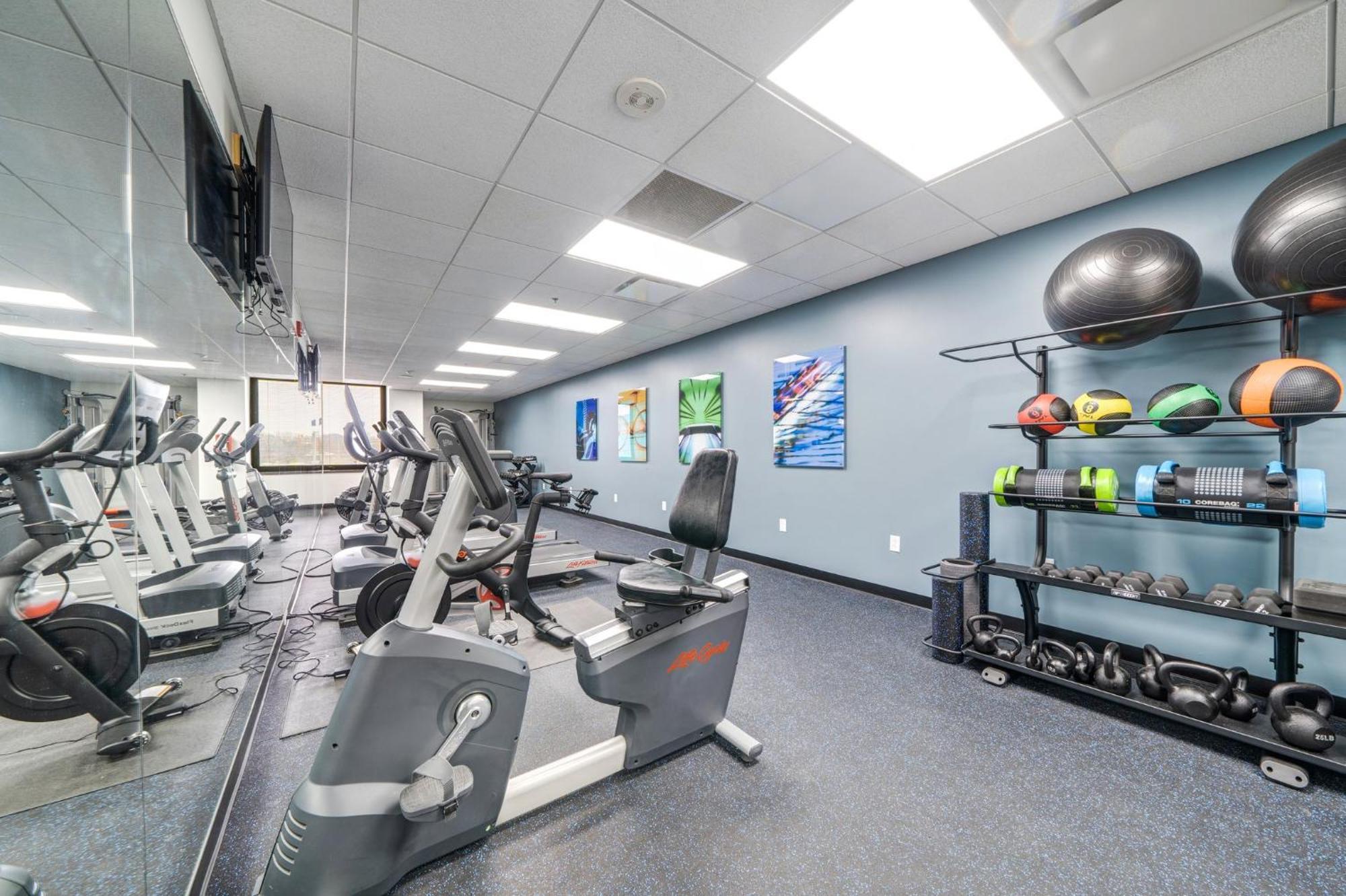 Vibrant Luxury Prime Location 24-7 Onsite Parking Gym Lounge Apartment Питсбърг Екстериор снимка
