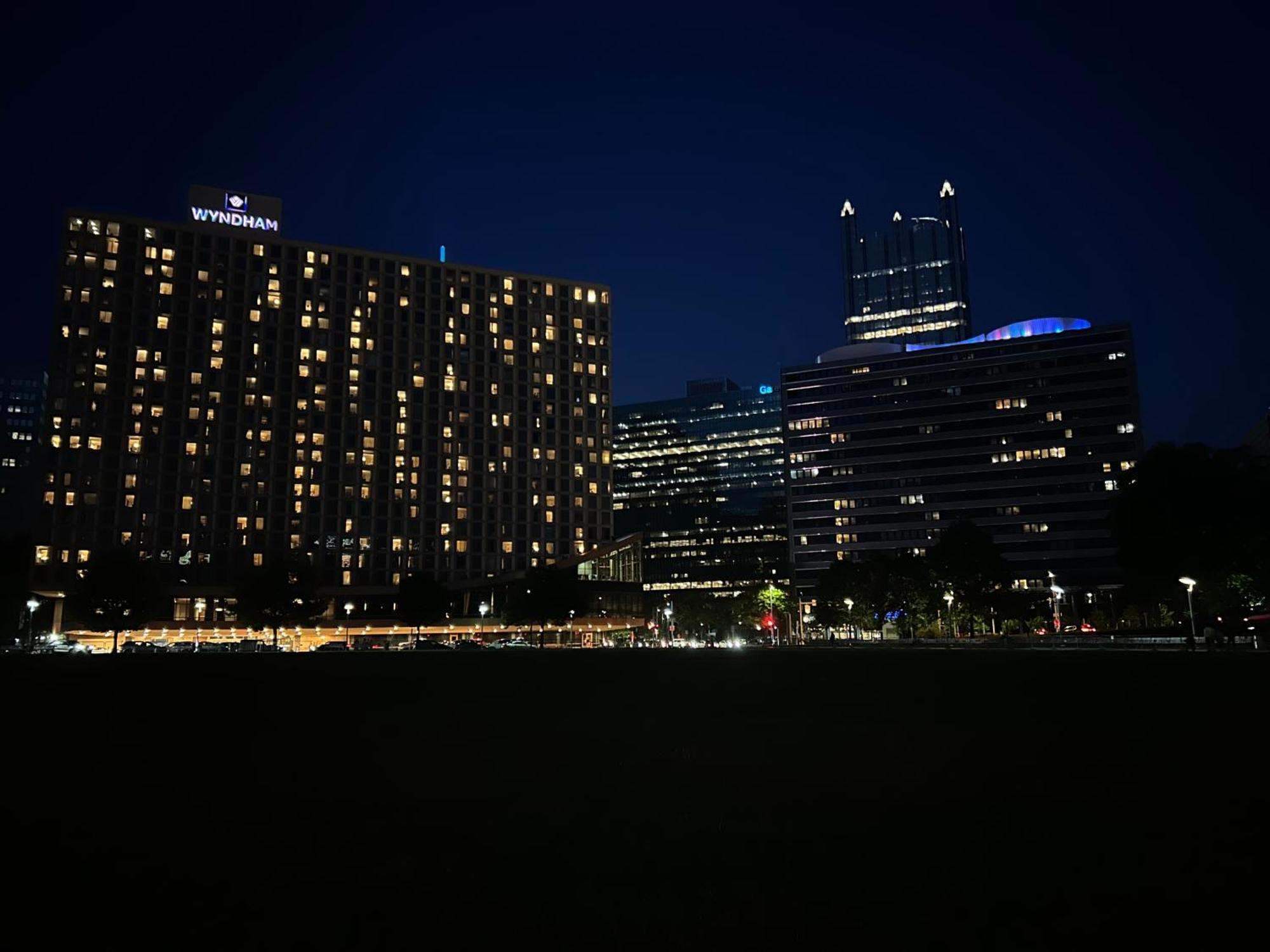 Vibrant Luxury Prime Location 24-7 Onsite Parking Gym Lounge Apartment Питсбърг Екстериор снимка